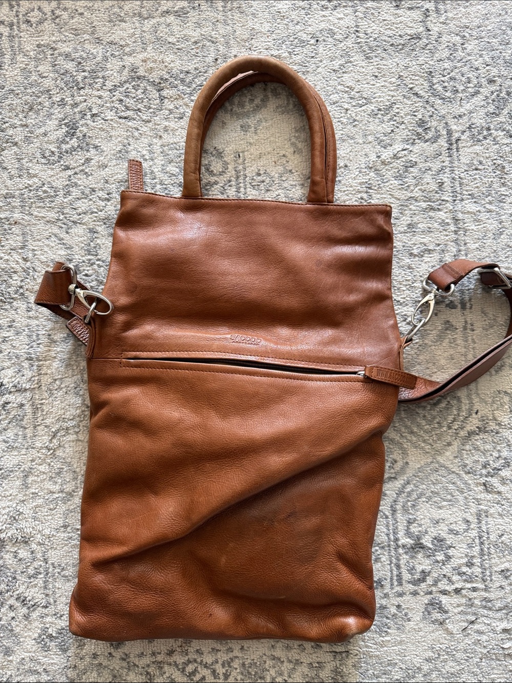 Saccoo leather bag